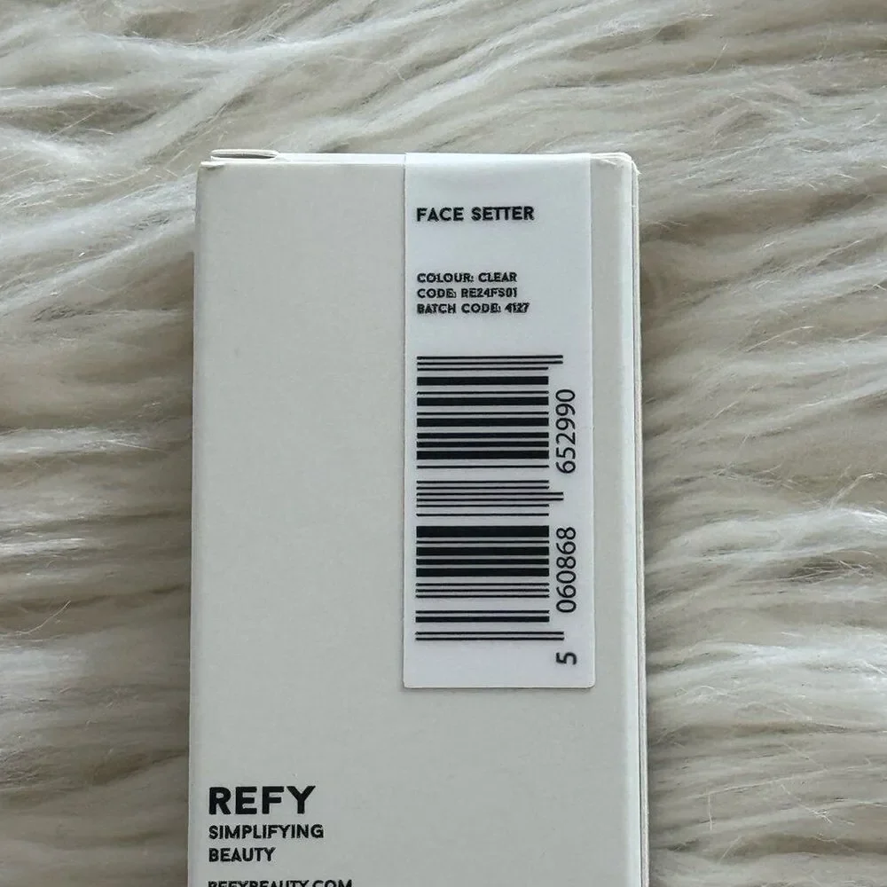REFY Face Setter Hydrating and Plumping Setting Spray with Polyglutamic Acid